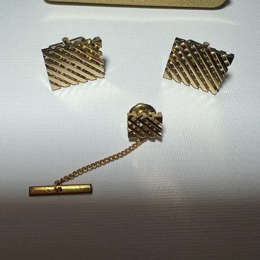 Men's Vintage New In Box Prince Robale Timeless Gold Tone Cuff Links & Tie‎ Pin